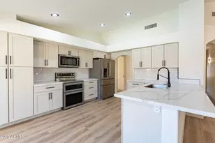 9935 W Irma Ln, Peoria, AZ 85382 - Photo 5