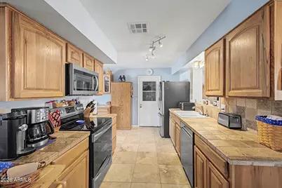 11208 N 105th Avenue, Sun City, AZ 85351 - Photo 9