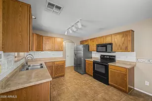 2511 W Gambit Trail, Phoenix, AZ 85085 - Photo 9