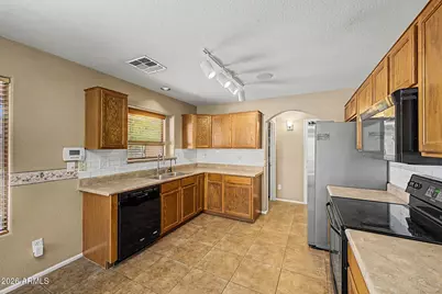 2511 W Gambit Trail, Phoenix, AZ 85085 - Photo 7