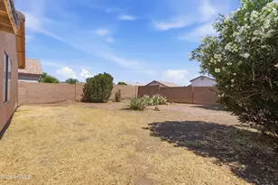9239 W Cinnabar Ave, Peoria, AZ 85345 - Photo 17