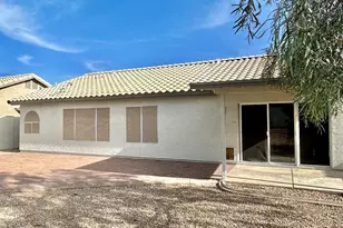 108 W Behrend Dr, Phoenix, AZ 85027 - Photo 23