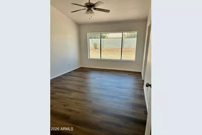 108 W Behrend Drive, Phoenix, AZ 85027 - Photo 7