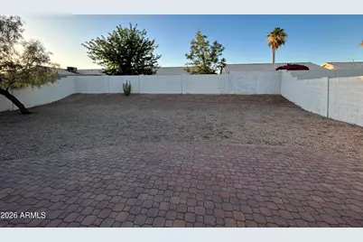 108 W Behrend Drive, Phoenix, AZ 85027 - Photo 25