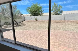 108 W Behrend Dr, Phoenix, AZ 85027 - Photo 9