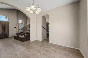 4518 E Rowel Rd, Phoenix, AZ 85050 - Photo 9