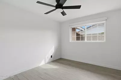 8307 E Clarendon Avenue, Scottsdale, AZ 85251 - Photo 23