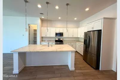 835 E Hopi Trail, Phoenix, AZ 85042 - Photo 3