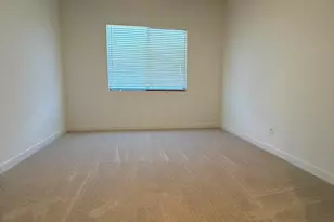 835 E Hopi Trail, Phoenix, AZ 85042 - Photo 11