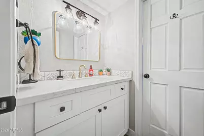 16001 N 33rd Avenue, Phoenix, AZ 85053 - Photo 19