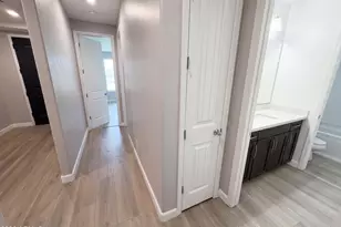 18840 W Mercer Ln, Surprise, AZ 85388 - Photo 15