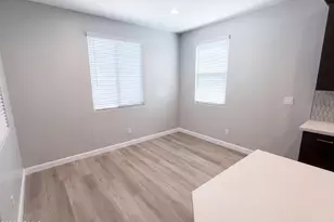 18840 W Mercer Ln, Surprise, AZ 85388 - Photo 7