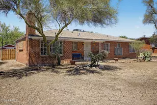 4065 E Roberts Pl, Tucson, AZ 85711 - Photo 3