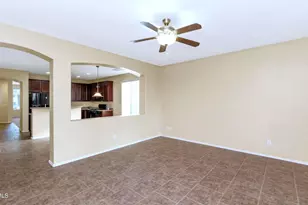 6013 W Park View Ln, Glendale, AZ 85310 - Photo 9