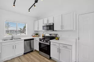 690 E Osage Ave, Apache Junction, AZ 85119 - Photo 13