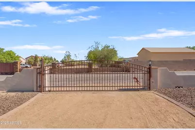 19538 W Pierson Street, Litchfield Park, AZ 85340 - Photo 3