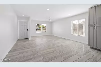 644 W Garnet Avenue, Mesa, AZ 85210 - Photo 5