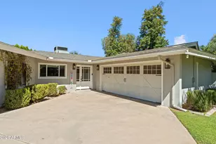 2054 E Rancho Dr, Phoenix, AZ 85016 - Photo 7
