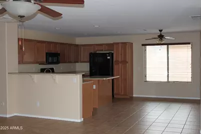 33082 N Cat Hills Avenue, San Tan Valley, AZ 85144 - Photo 9