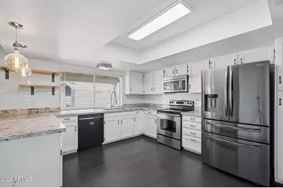 5020 W Royal Palm Road, Glendale, AZ 85302 - Photo 3