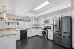 5020 W Royal Palm Rd, Glendale, AZ 85302 - Photo 3
