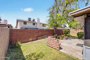 5545 W Sunnyside Dr, Glendale, AZ 85304 - Photo 33
