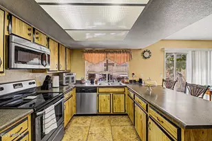 5545 W Sunnyside Dr, Glendale, AZ 85304 - Photo 13