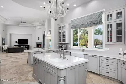5427 E Berneil Drive, Paradise Valley, AZ 85253 - Photo 11
