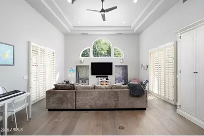 5427 E Berneil Drive, Paradise Valley, AZ 85253 - Photo 9
