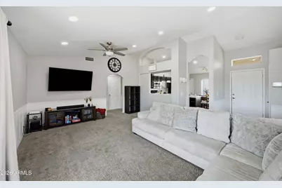 256 S Springs Drive, Chandler, AZ 85225 - Photo 5