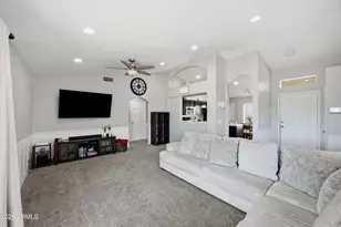 256 S Springs Dr, Chandler, AZ 85225 - Photo 5