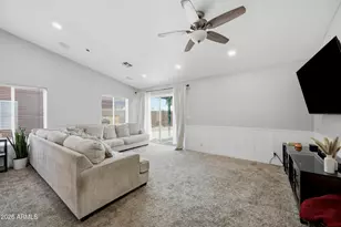 256 S Springs Dr, Chandler, AZ 85225 - Photo 7