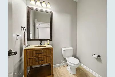 2024 W Bonanza Lane, Phoenix, AZ 85085 - Photo 11