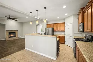 2024 W Bonanza Ln, Phoenix, AZ 85085 - Photo 17
