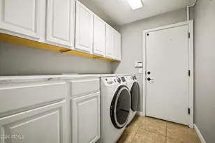 2024 W Bonanza Ln, Phoenix, AZ 85085 - Photo 43
