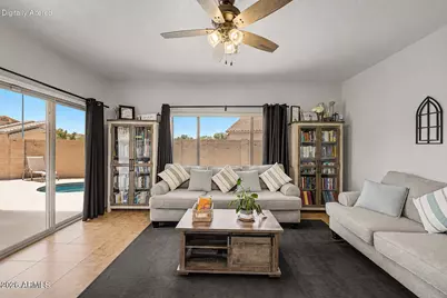 8713 W Lisbon Lane, Peoria, AZ 85381 - Photo 13
