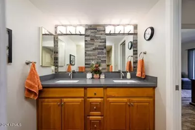 4303 E Cactus Road #437, Phoenix, AZ 85032 - Photo 11