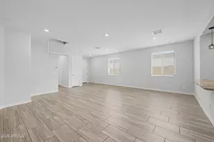327 W Tamarack Dr, San Tan Valley, AZ 85140 - Photo 5