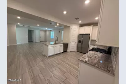 327 W Tamarack Drive, San Tan Valley, AZ 85140 - Photo 3