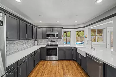 16640 N 54th Street, Scottsdale, AZ 85254 - Photo 9