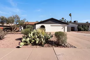 4813 S Terry Ln, Tempe, AZ 85282 - Photo 1