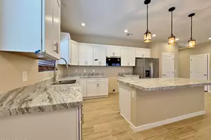 8314 W Plum Hollow Dr, Arizona City, AZ 85123 - Photo 9