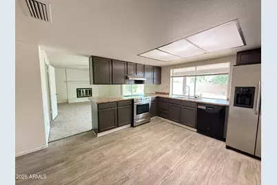 1016 W Nido Avenue, Mesa, AZ 85210 - Photo 7