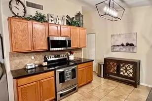 21624 N 46th Pl, Phoenix, AZ 85050 - Photo 5