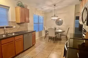 21624 N 46th Pl, Phoenix, AZ 85050 - Photo 5