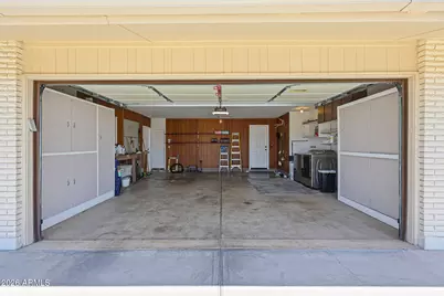 10714 W Saratoga Circle, Sun City, AZ 85351 - Photo 47