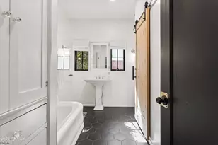 511 E Orange Dr, Phoenix, AZ 85012 - Photo 29