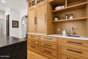 511 E Orange Dr, Phoenix, AZ 85012 - Photo 3