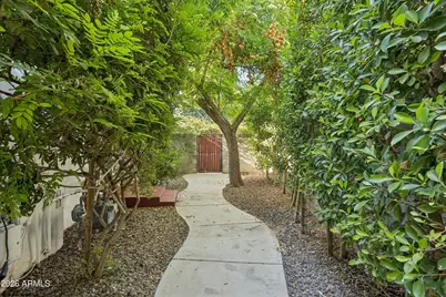511 E Orange Drive, Phoenix, AZ 85012 - Photo 37