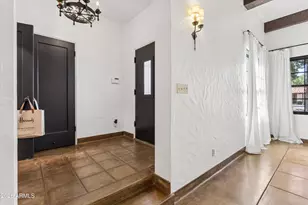511 E Orange Dr, Phoenix, AZ 85012 - Photo 11